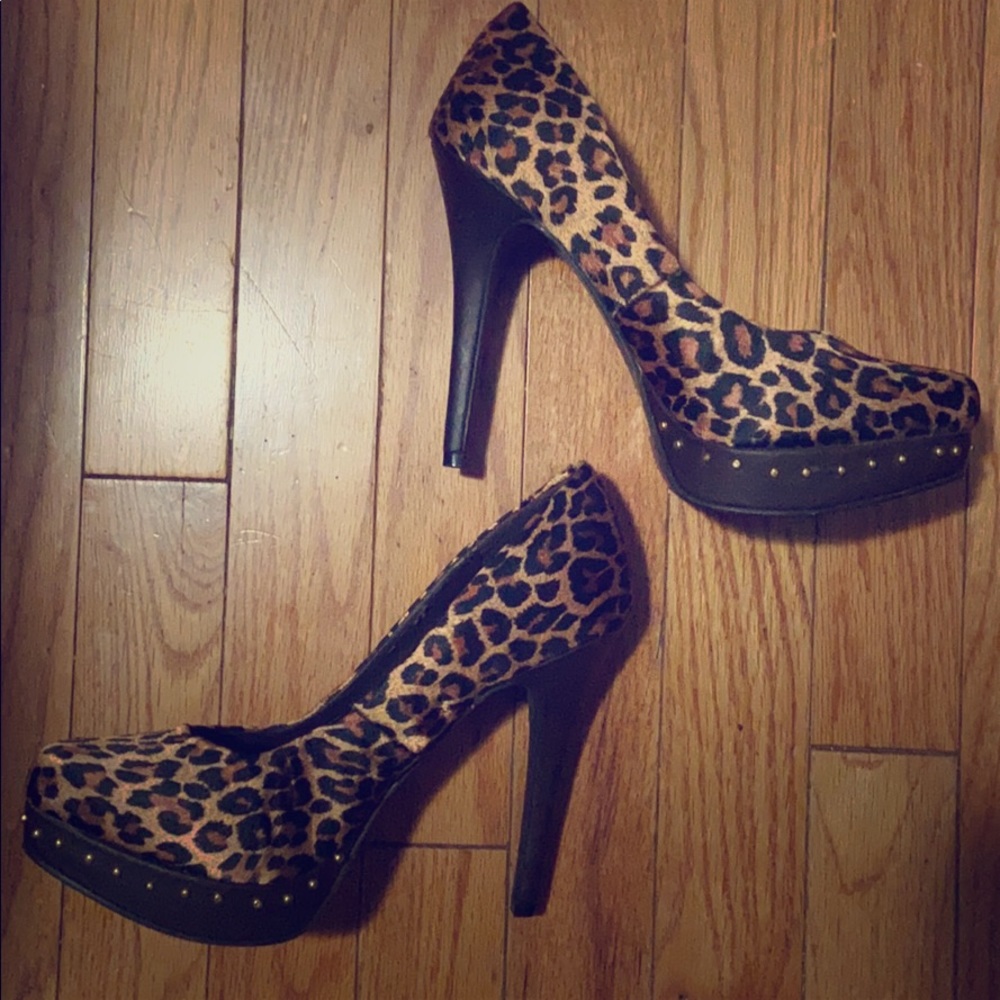 Leopard Stilettos studded heels